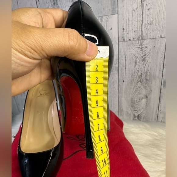 CHRISTIAN LOUBOUTIN kate 85 patent leather heels - Picture 11 of 13